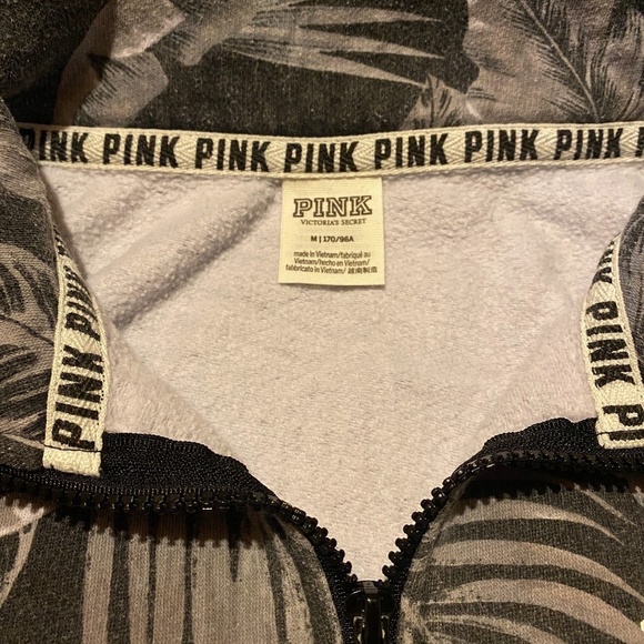 Victoria's Secret PINK Pullover Sweater - Picture 2 of 2